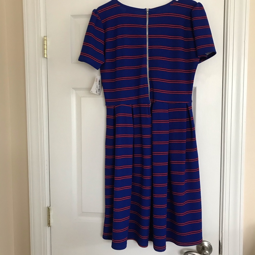 LuLaRoe Amelia dress. Size Xlarge. NWT